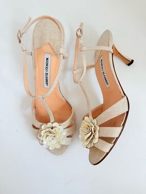 Manolo Blahnik “Cointreau” Archival Linen Mother-of-Pearl Floral  Sandals 39.5